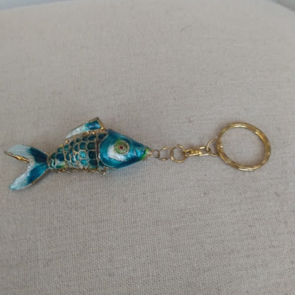Blue and gold enamel life like fish key ring.